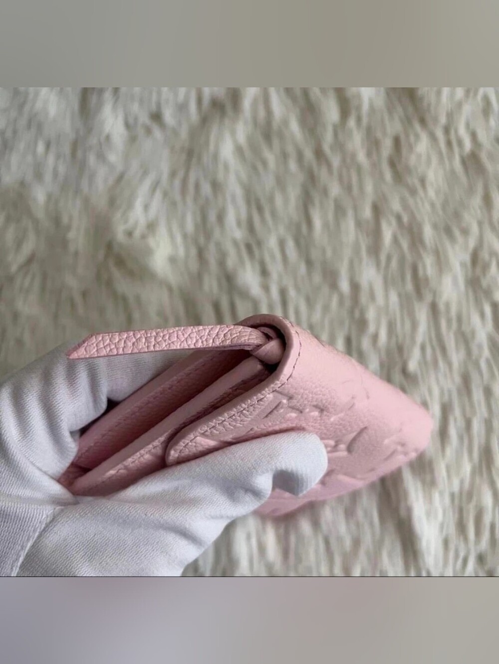 Louis Vuitton Light Pink Monogram Envelope Wallet - Picture 5 of 13